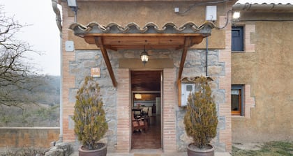 Farmhouse 'Cal Colom' with Mountain View, Private Pool and Wi-Fi