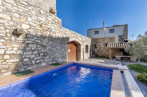 Gîte rural 'Cal Xavier De Segura' avec piscine privée, jardin privé et Wi-Fi