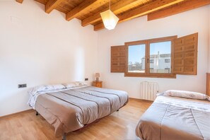 4 dormitorios, wifi gratis, ropa de cama