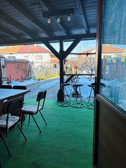 Nice 4-bedroom house with WiFi in charming Bansko
