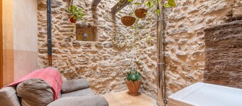 Vakantiehuis 'Casabras' met privézwembad, wifi en airconditioning