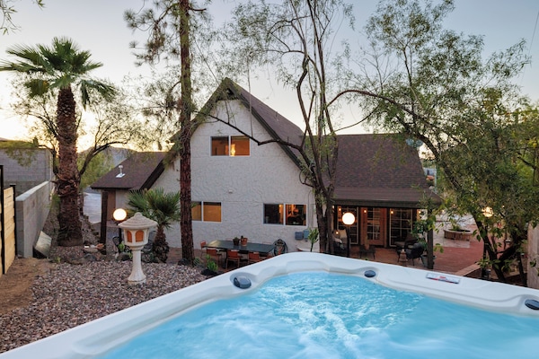 Tina de hidromasaje al aire libre