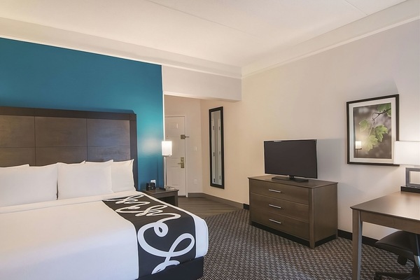 Settle in with easy TV viewing and roomy floor space.