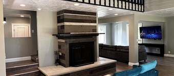 Ranch Road Retreat 3 bd 2.5 bath Sleeps 6 Beautiful views.