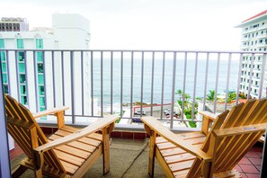 Property grounds - Modern 1-Bedroom in the Heart of Condado with Stunning Ocean Views (San Juan)