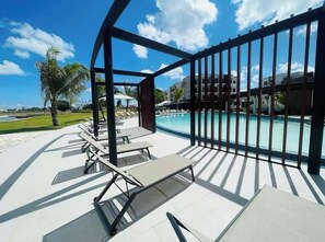 Pool - Chic Tropical Escape With Private Beach in Punta Cana🏝️ (Punta Cana)