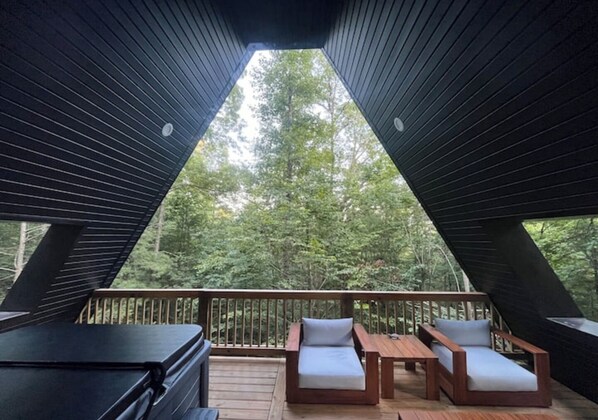 Property grounds - The Turtle Red River Gorge Pet Friendly Modern A-Frame (rogers)