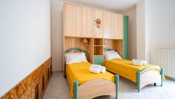 2 bedrooms, free WiFi, bed sheets