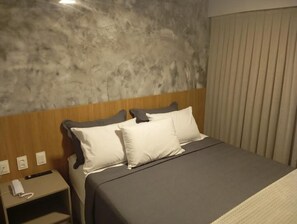 Căn hộ | 1 phòng ngủ, khu vực làm việc phù hợp cho laptop, màn/rèm cản sáng 