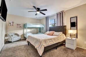 Exclusive Townhome | 3 bedrooms, iron/ironing board, free WiFi - Christal Largo (Largo)