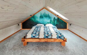 2 bedrooms, free WiFi, bed sheets - Pet friendly home in Swiatki (Swiatki)