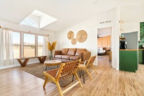 Smart TV, fireplace, offices