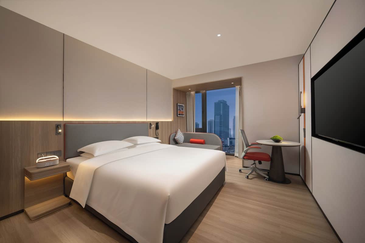 1 chambre, couette en duvet d'oie, bureau, rideaux occultants