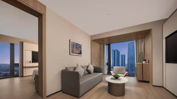 Suite, 1 dormitori | 1 dormitori, cobrellits, escriptori i cortines opaques