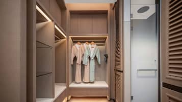 1 King 1 Twin 1 Bedroom Suite | 1 bedroom, down comforters, desk, laptop workspace