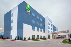 Exterior - Holiday Inn Express & Suites Waco Downtown by IHG (Waco)