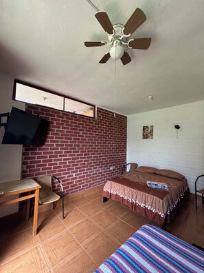 4 chambres, Wi-Fi gratuit, draps fournis