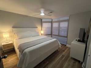3 habitaciones, tabla de planchar con plancha, wifi y ropa de cama 