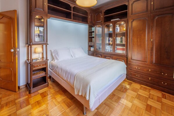 3 chambres, fer et planche Ă repasser, Wi-Fi gratuit, draps fournis