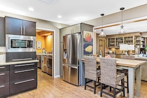 Fridge, microwave, oven, stovetop - Secluded Riverfront Getaway (South Haven)