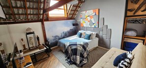 1 bedroom, iron/ironing board, internet, bed sheets