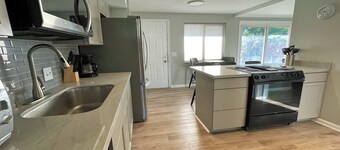 7-Bedroom Home Close to All 7 Resorts