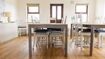 House | Dining