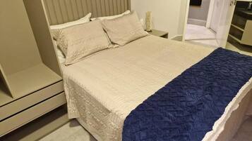 Apartment | 1 bedroom, laptop workspace, blackout drapes, iron/ironing board