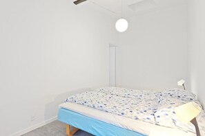 1 soverom, strykejern/-brett, wi-fi og sengetøy