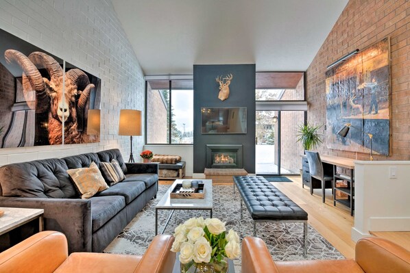 House | 3 bedrooms - Parkside Loft by Avantstay Walk to Ski Lifts Town Pool Hot Tub Access (Park City)