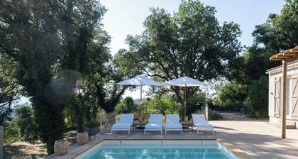 Charmante Villa mit Pool und Panoramablick in La Garde-Freinet Nähe Saint-Tropez