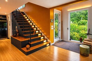 Unclassified image, 4 of 27, button - Modern Glass House Near Hunter & Woodstock Fireplace, Views, Pet-Friendly (Elka Park)
