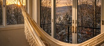 Architect-Designed Modern Home Near Hunter Mountain