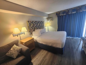 Bügeleisen/Bügelbrett, kostenloses WLAN, Bettwäsche