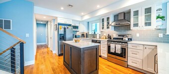 Bayfront 5-Bedroom, 5-Bath Home w/ Modern Comfort