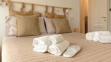 2 Schlafzimmer, BĂŒgeleisen/BĂŒgelbrett, WLAN, BettwĂ€sche