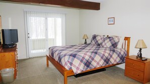 2 bedrooms, iron/ironing board, travel crib, internet