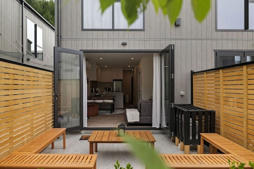 The Coronet Adventure Villa | Three Bedroom