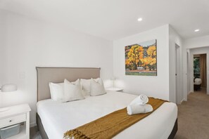 3 室のベッドルーム、WiFi、ベッドシーツ