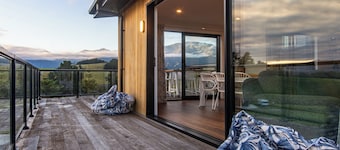 Stunning Views | Contemporary | Escape - KK24113