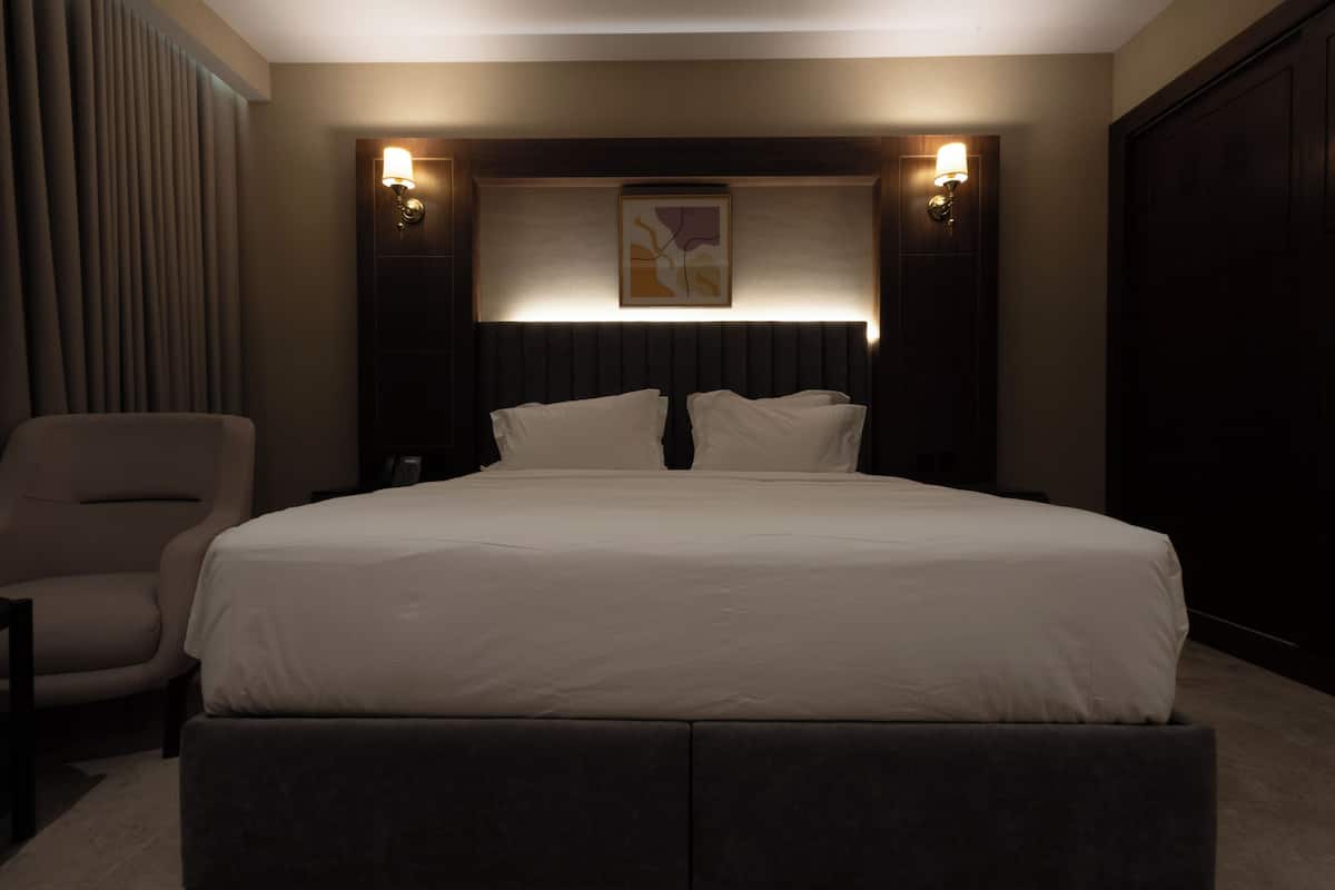 Standard Double Room | Soundproofing, free WiFi