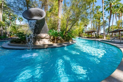 Cozy 1-bedroom condo  with WiFi, AC in awesome Las Vegas on the main strip