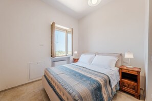 5 habitaciones, tabla de planchar con plancha y wifi gratis 