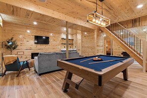 Games room - "Ultimate Luxe Escape with Private Movie Theater and Game Room" (Nelsonville)