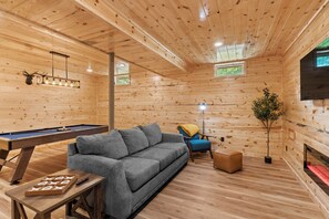 Living area - "Ultimate Luxe Escape with Private Movie Theater and Game Room" (Nelsonville)