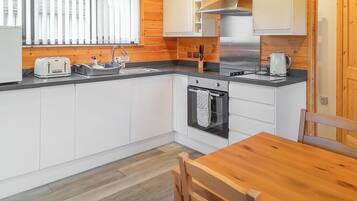 Fridge, oven, stovetop, toaster