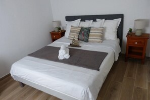 1 bedroom, iron/ironing board, travel cot, free WiFi - Mini villa T2 air-conditioned, sea view, cosy & modern (Olmeto)