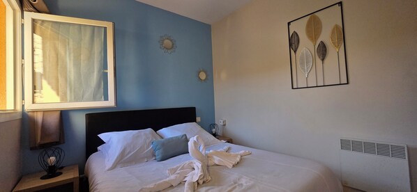 1 bedroom, free WiFi, bed sheets