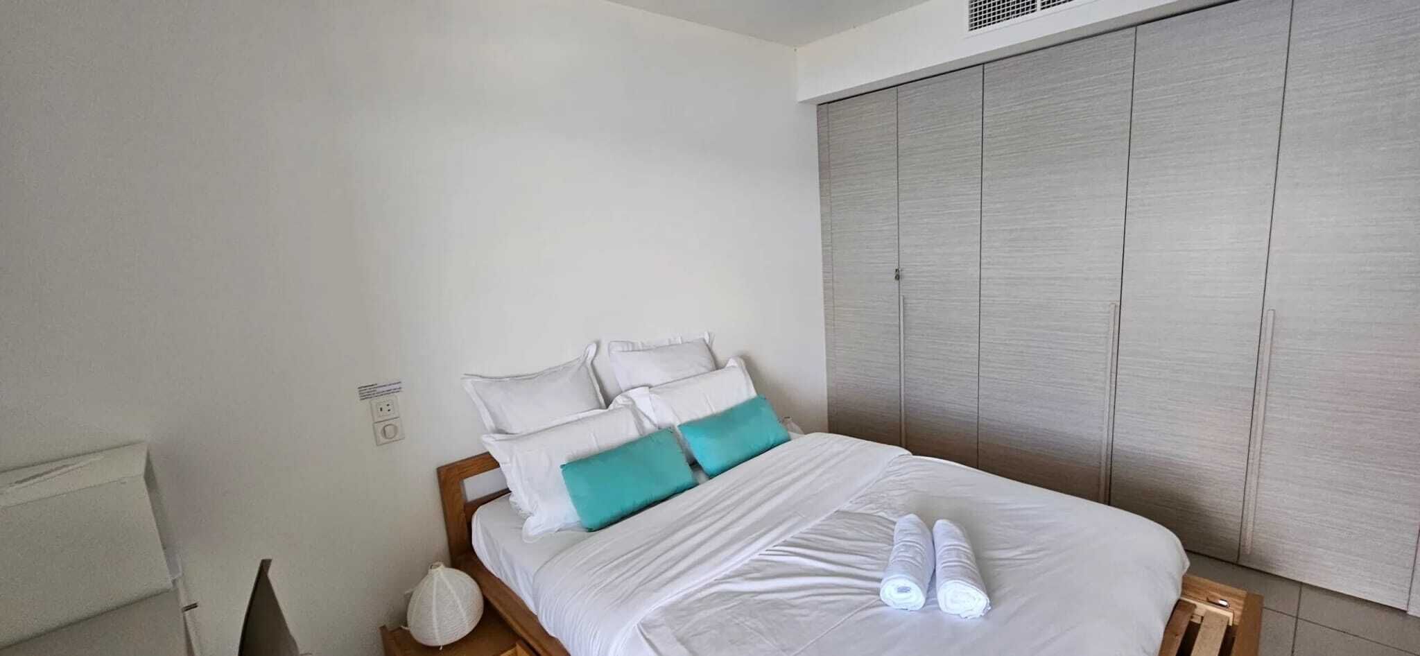 1 chambre, bureau, Wi-Fi gratuit, draps fournis