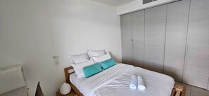 1 chambre, bureau, Wi-Fi gratuit, draps fournis